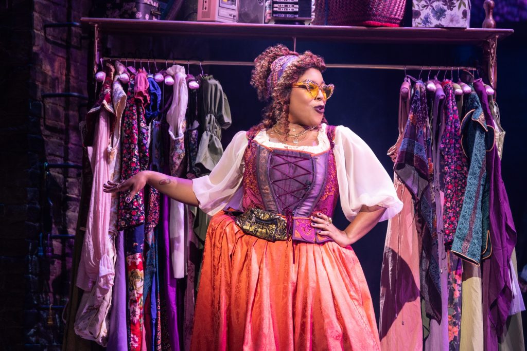 & Juliet” Review: A Queer, Pop-Feminist Remix Takes Over Salt Lake City 12 Kathryn Allison in the North American Tour of JULIET Photo Credit Matthew Murphy 2